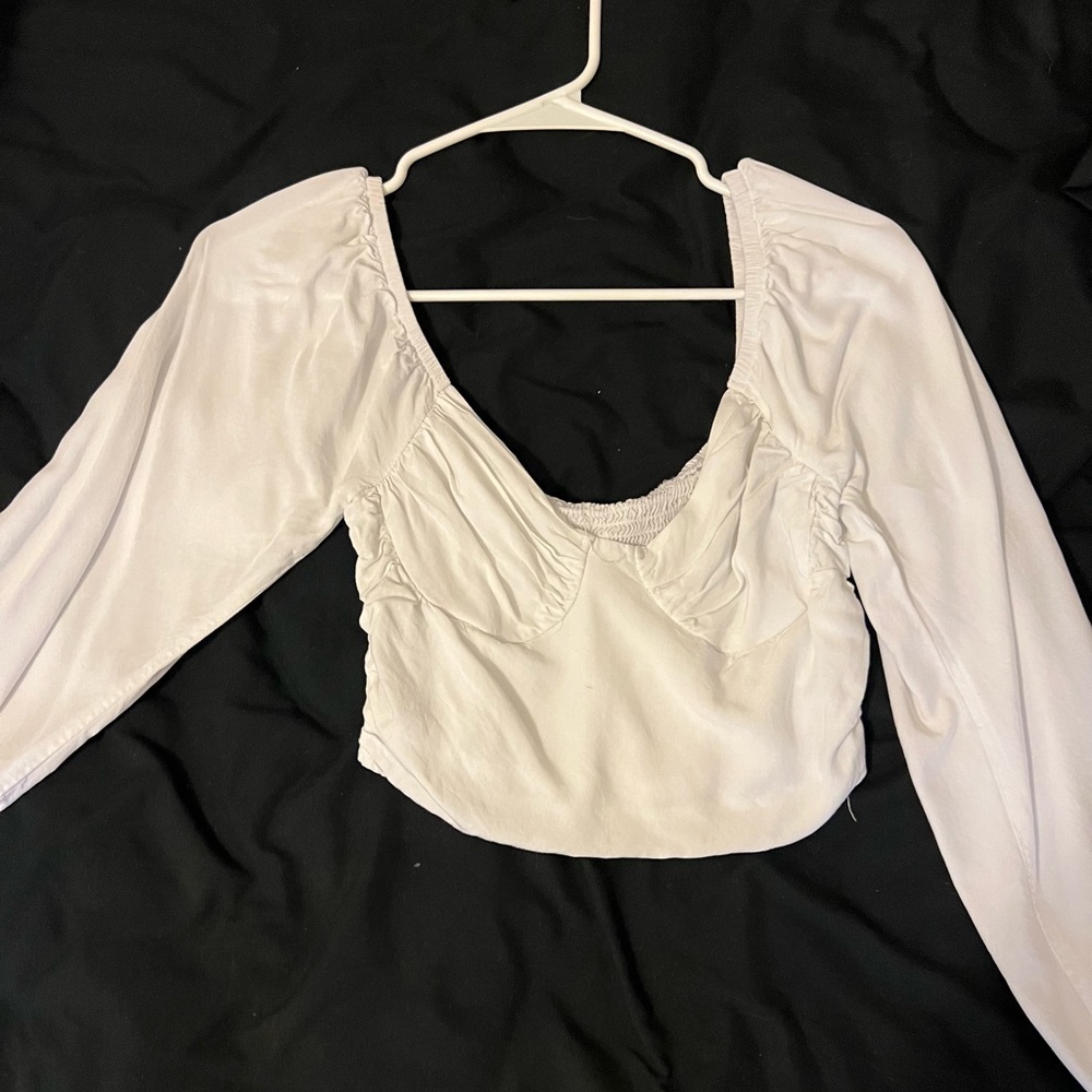 Pacsun LA hearts white puff sleeved crop top. Size Small